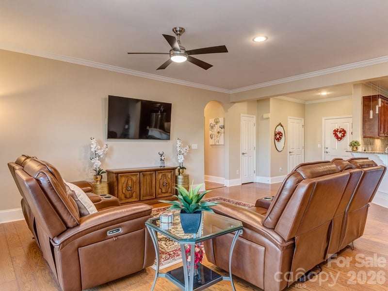 6605 Central Pacific Avenue Apt 302, Charlotte, NC - 2 beds, 2 baths, 1,544 sqft - $385,000