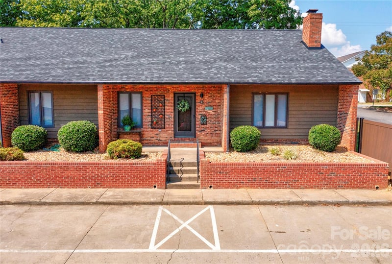 301 Pinkney Street Apt 1, Shelby, NC - 3 beds, 3 baths, 2,360 sqft - $336,000
