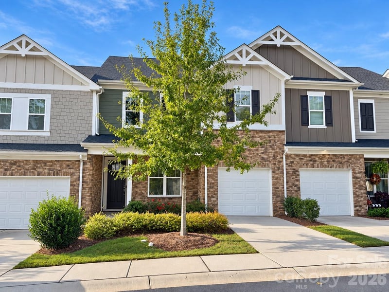 8149 Merryvale Lane, Charlotte, NC - 4 beds, 2.5 baths, 2,122 sqft - $405,000
