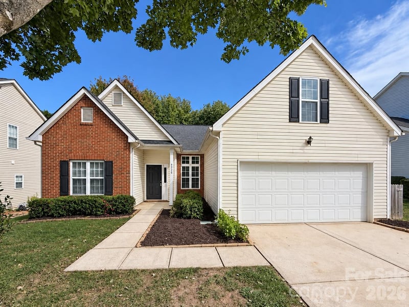 9326 Royal Highlands Court, Charlotte, NC - 4 beds, 2 baths, 1,983 sqft - $474,900
