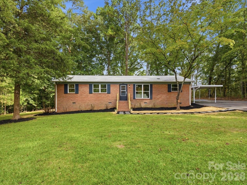 106 Mimosa Lane, Fort Mill, SC - 3 beds, 2 baths, 1,543 sqft - $464,900