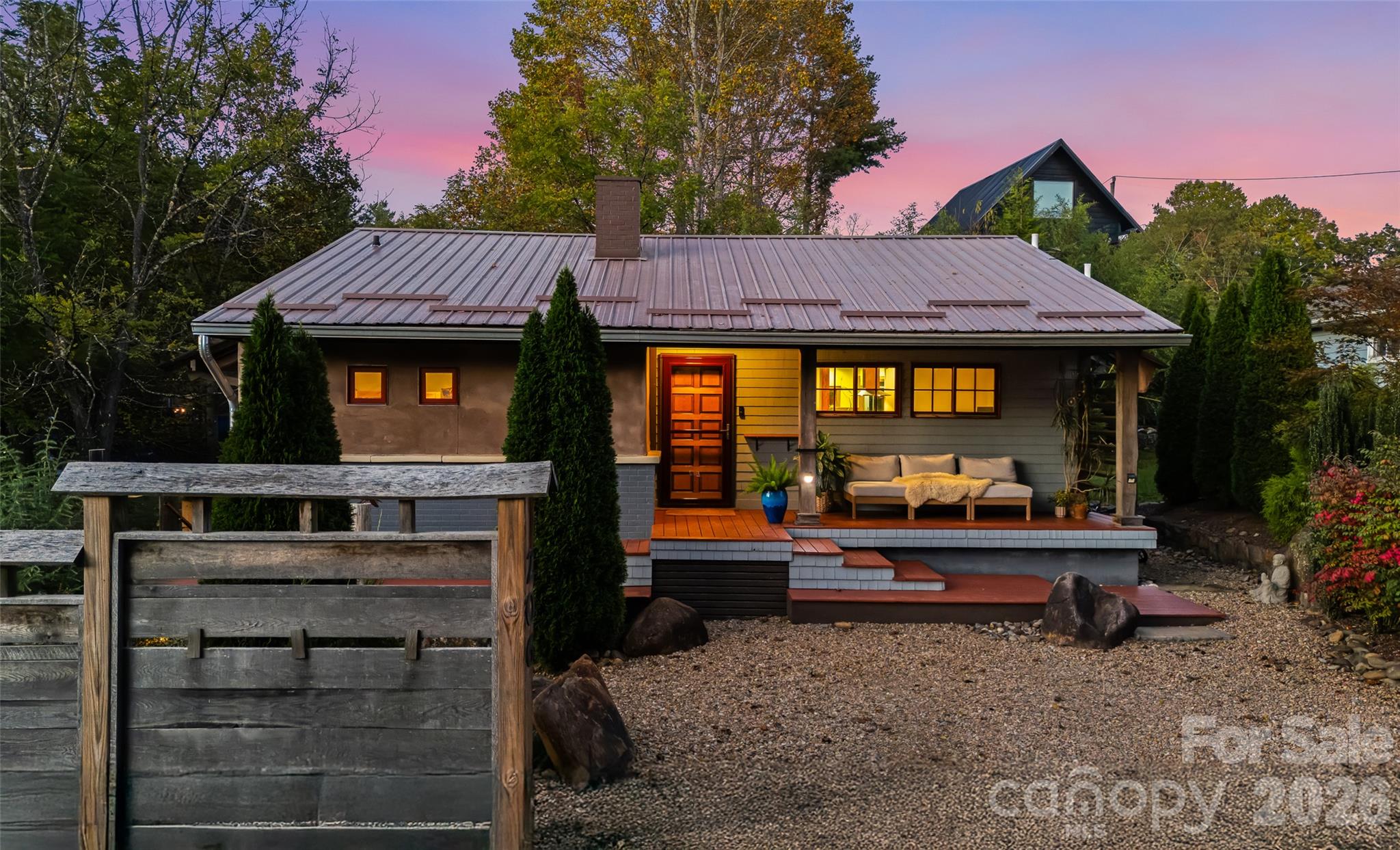 206 West Ln, Brevard, NC 28712. property listing photo