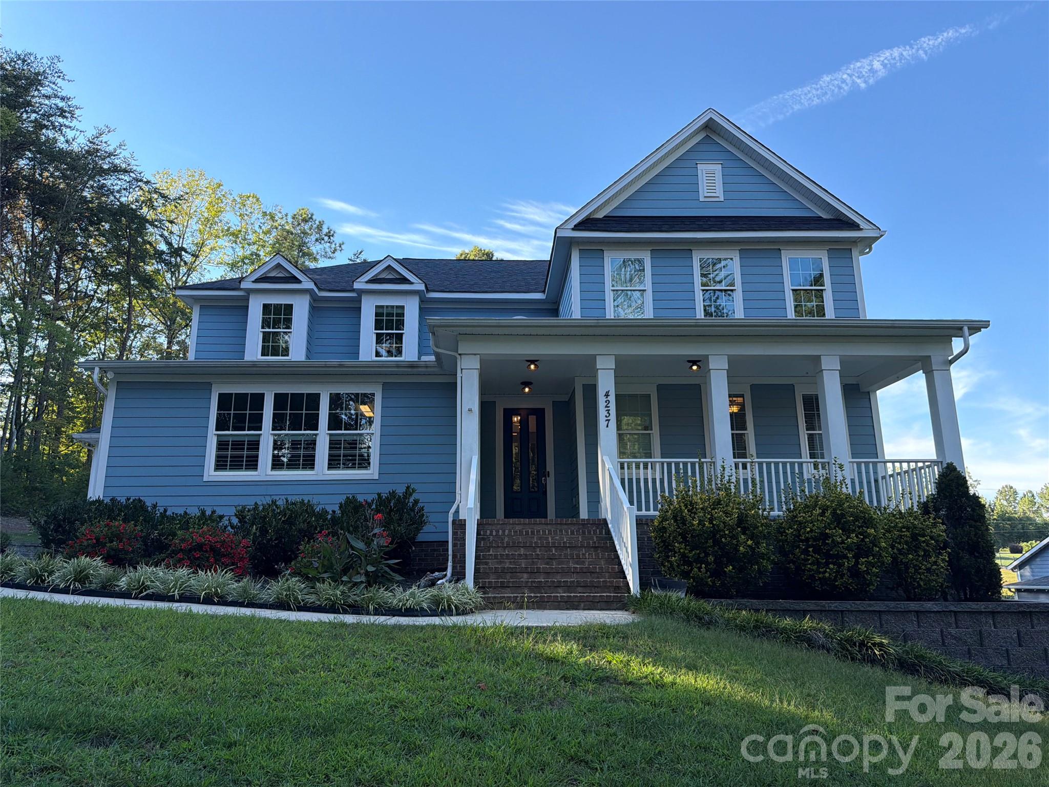 4237 Island Fox Ln, Denver, NC 28037. property listing photo