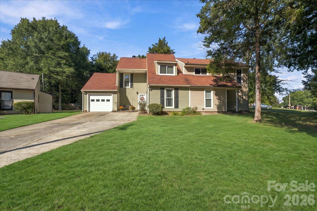 10905 Rail Tye Pl, Pineville, NC 28134. property listing photo