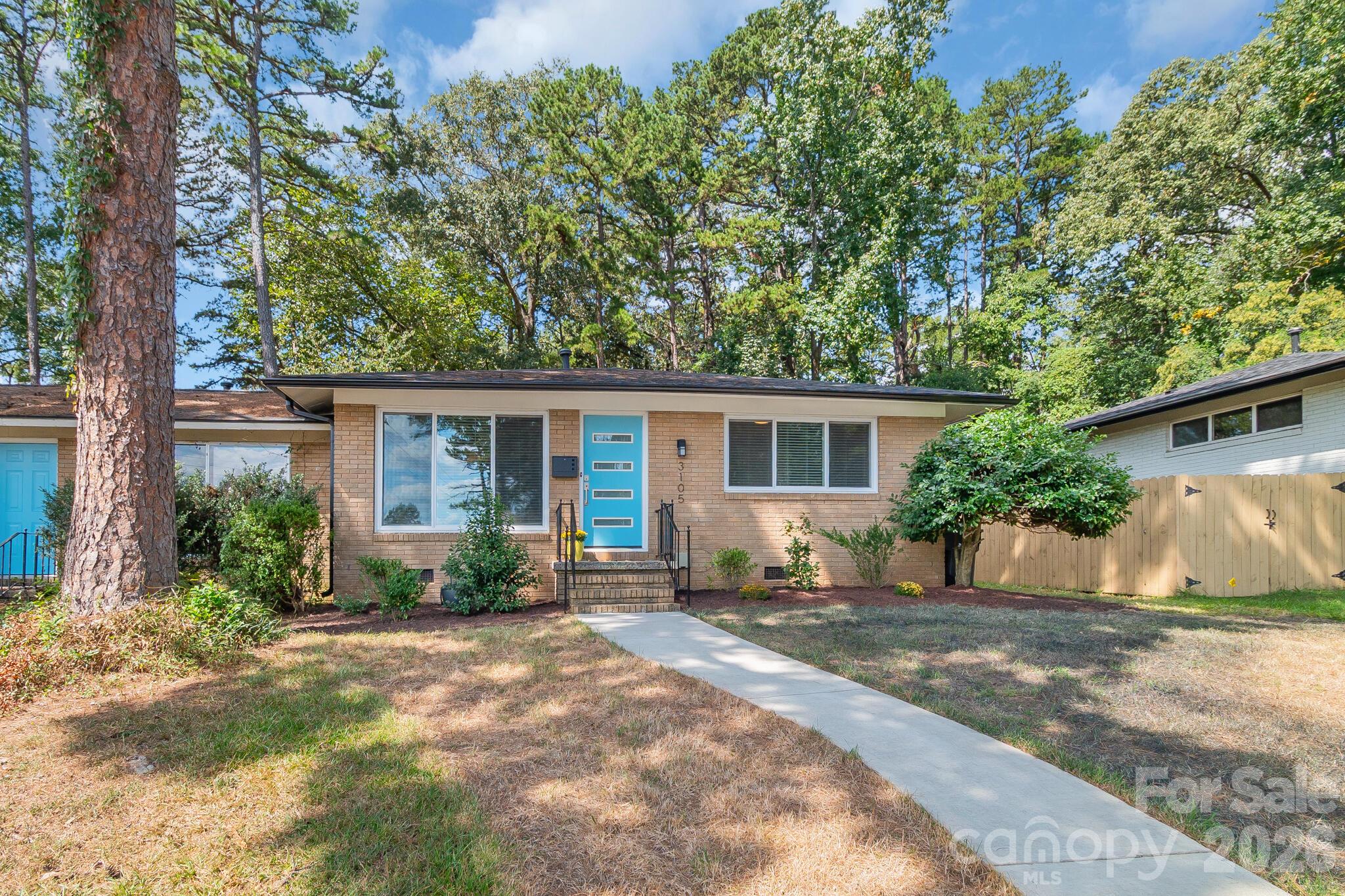 3105 Erskine Dr Apt 49, Charlotte, NC 28205. property listing photo