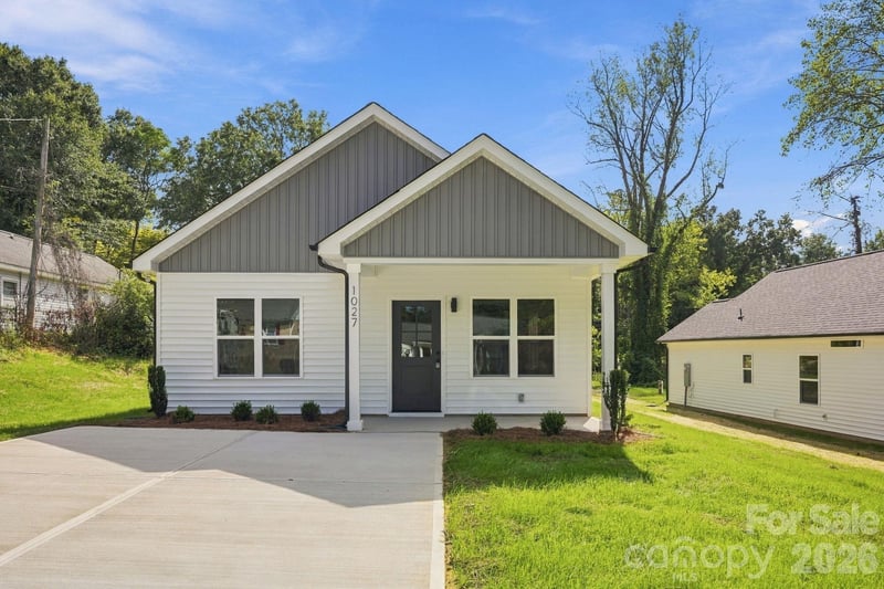 1027 Houston Street, Gastonia, NC - 3 beds, 2 baths, 1,201 sqft - $249,000