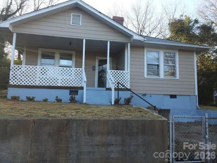 401 S Hill Street, Gastonia, NC - 2 beds, 1 bath, 1,053 sqft - $155,000