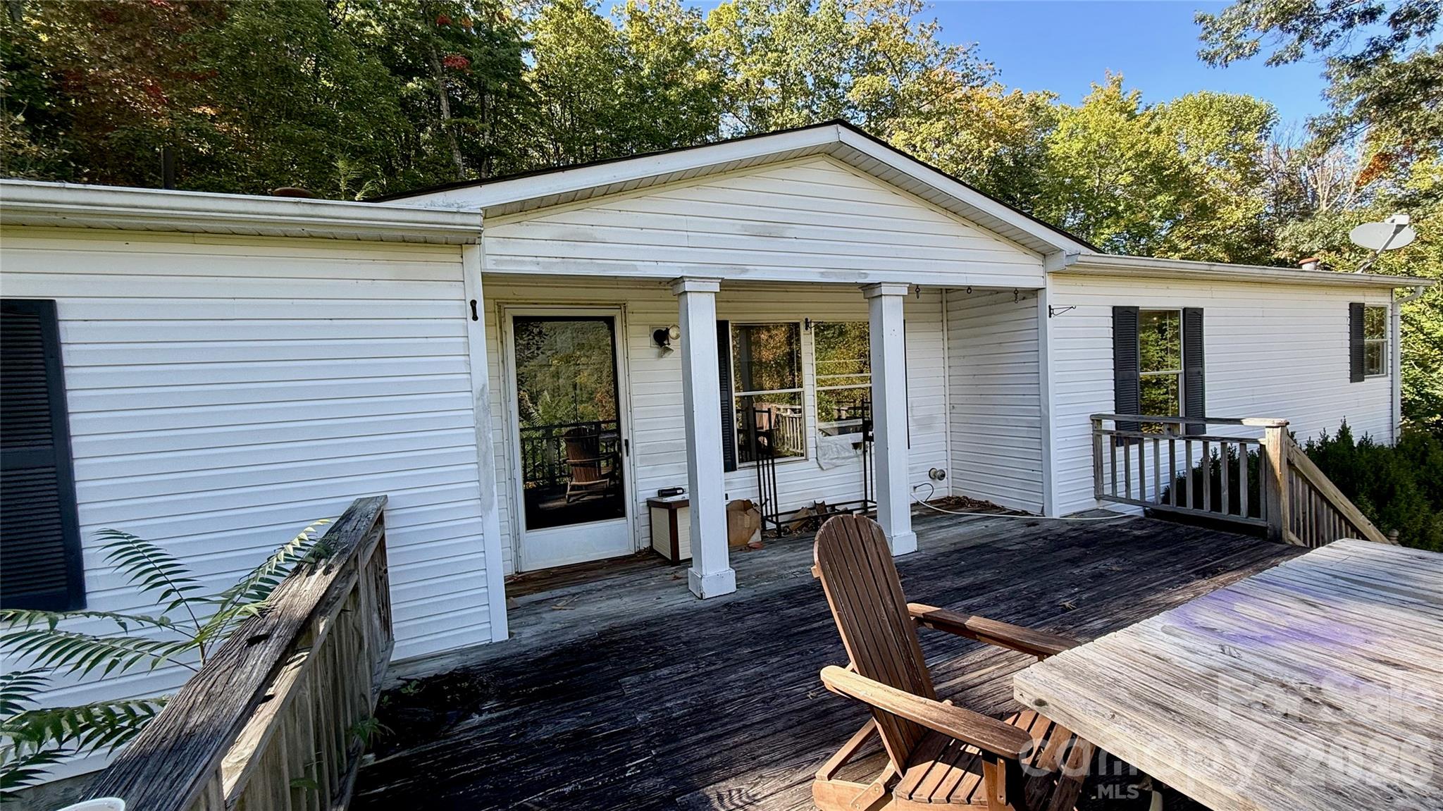 898 Rock Creek Rd, Burnsville, NC 28714. property listing photo