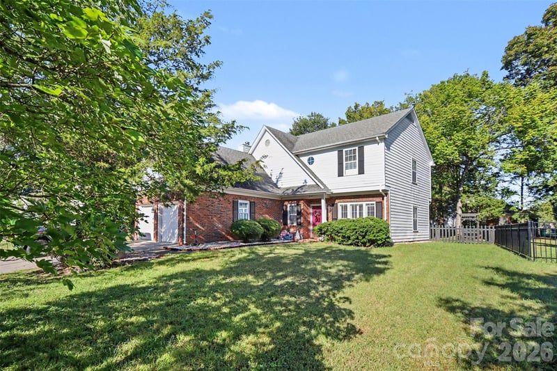 11410 Hunters Landing Drive, Charlotte, NC - 4 beds, 2.5 baths, 2,097 sqft - $410,000