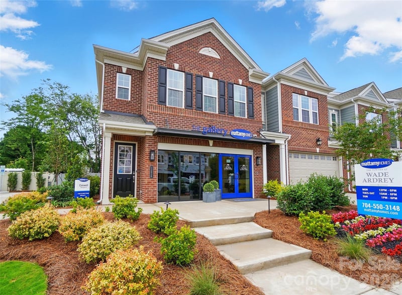 120029 Lavinia Lane, Charlotte, NC - 4 beds, 3.5 baths, 2,676 sqft - $739,990