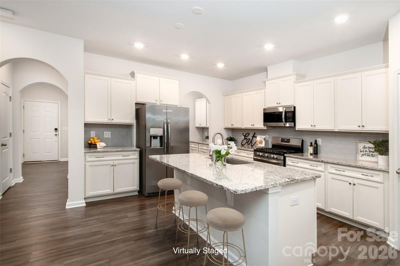 150 W Morehouse Avenue, Mooresville, NC - 4 beds, 3.5 baths, 2,926 sqft - $450,000