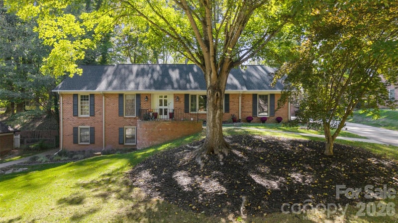 6626 Rocky Falls Road, Charlotte, NC - 5 beds, 3 baths, 3,174 sqft - $750,000
