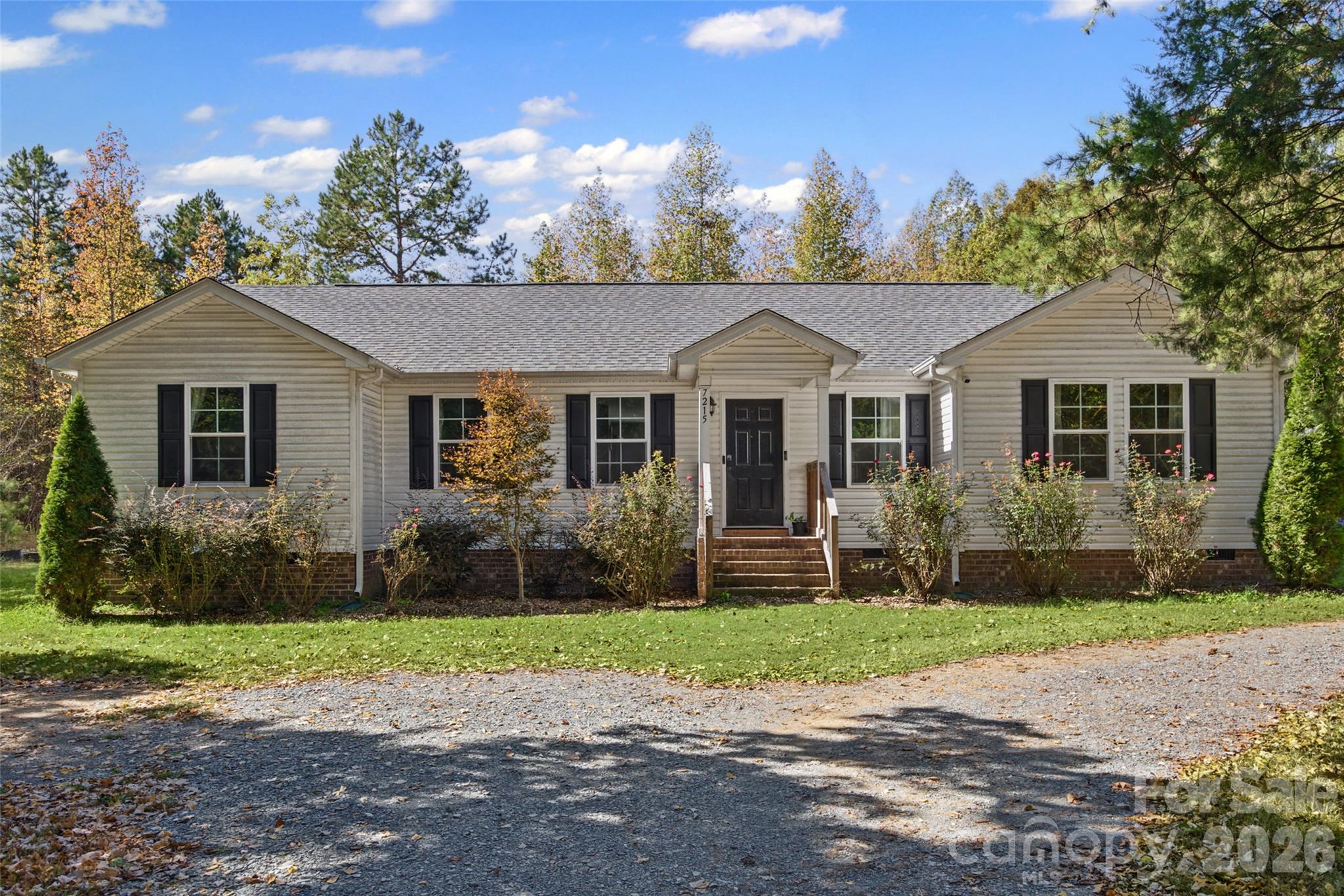 7215 Cunningham Ln, Indian Trail, NC 28079. property listing photo