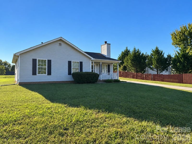 1302 Eagles Landing Drive, Charlotte, NC - 3 beds, 2 baths, 1,080 sqft - $1,615/mo