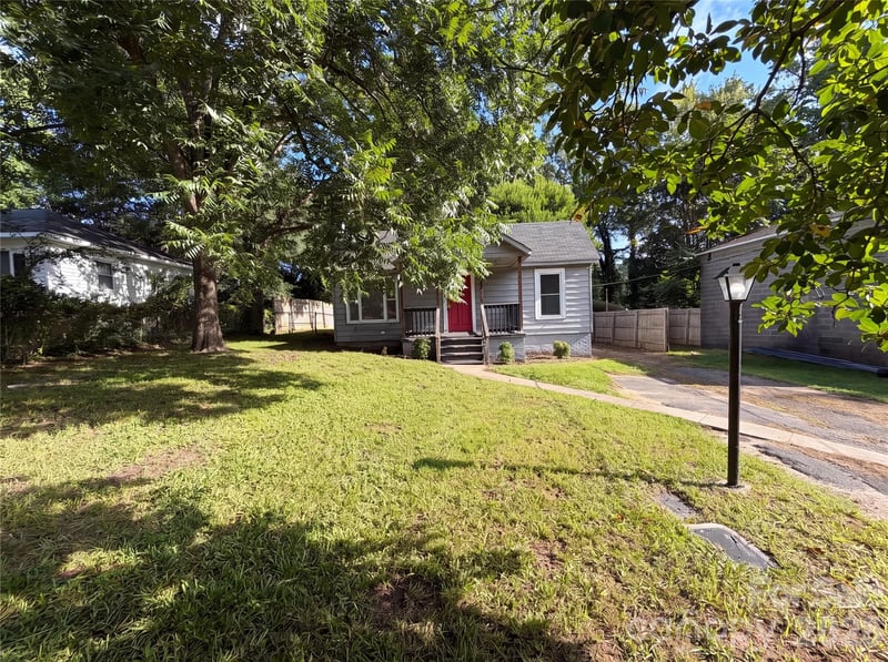 831 Fairview Street, Kannapolis, NC - 3 beds, 2 baths, 1,273 sqft - $160,000