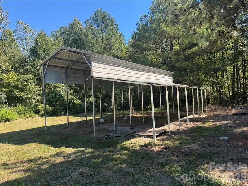 390 Sally Blackwell Lane Apt 6, Pageland, SC - 4 beds, 3 baths, 2,295 sqft - $299,000