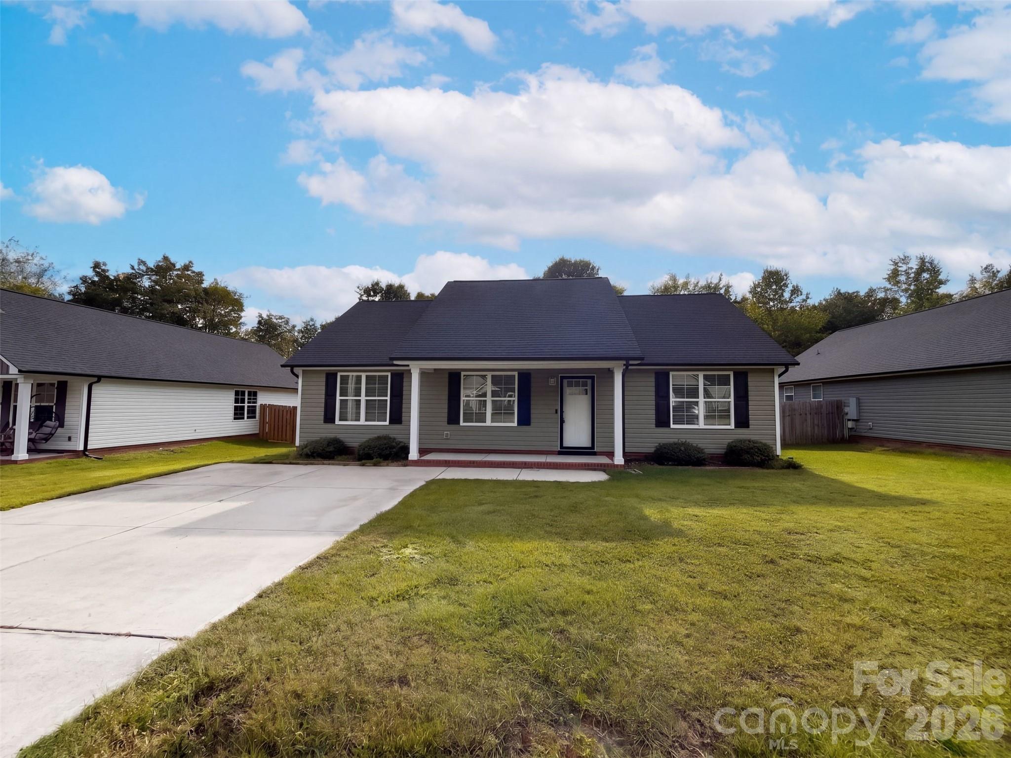 335 Odell Dr NW, Concord, NC 28025. property listing photo