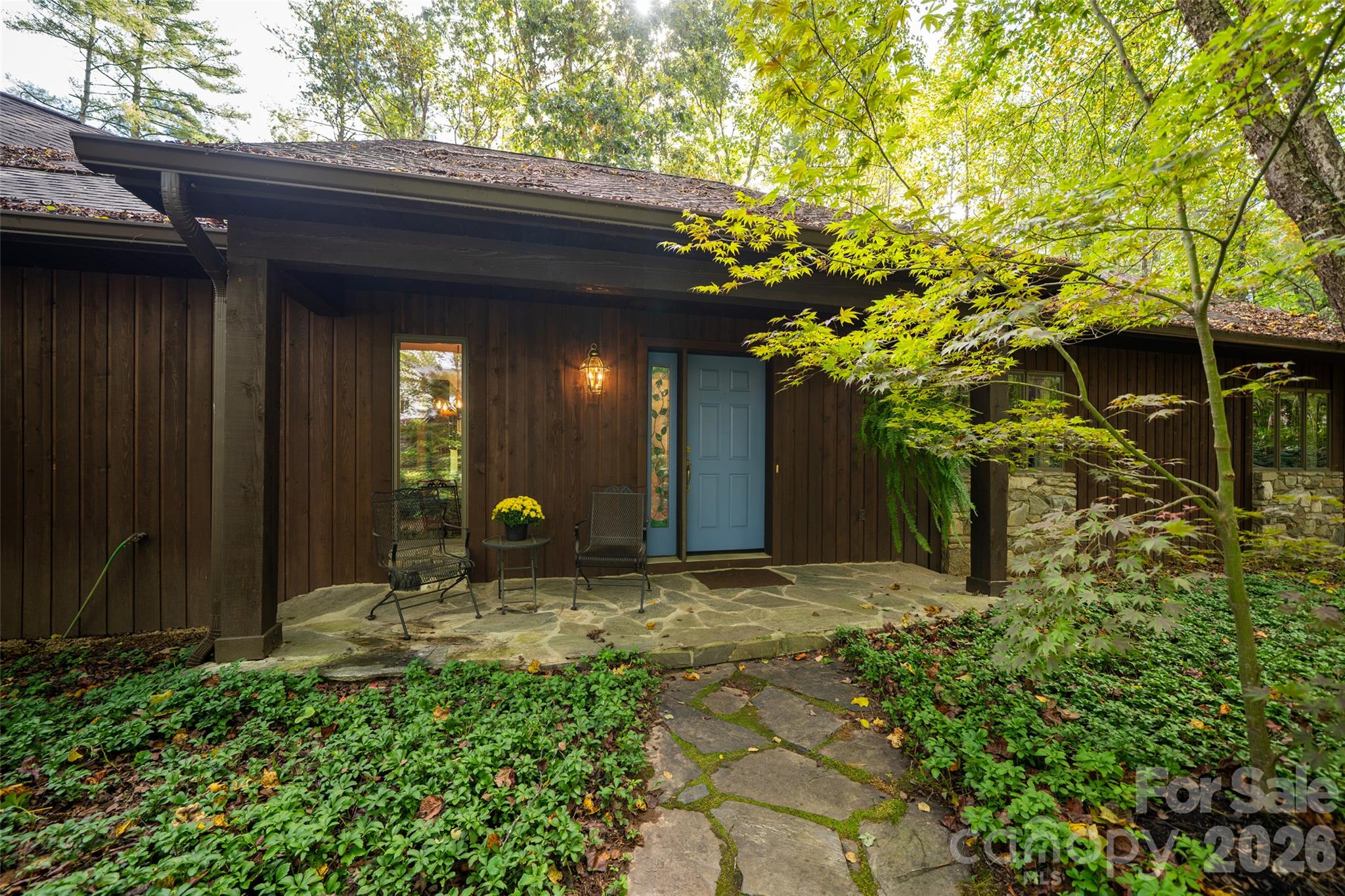 2 Dogwood Ln, Fletcher, NC 28732. property listing photo