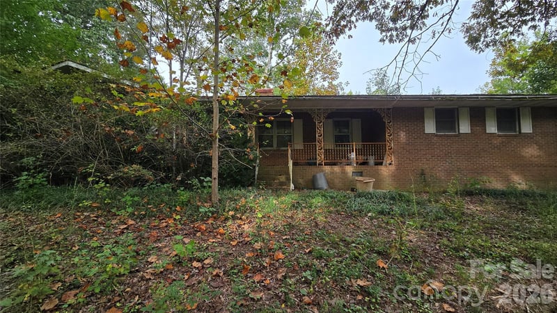330 Brook Circle, Salisbury, NC - 3 beds, 2 baths, 1,460 sqft - $120,000
