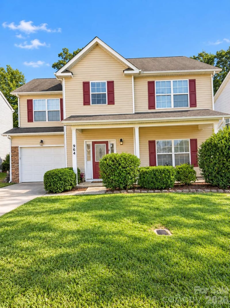 964 Sundance Drive, Gastonia, NC - 3 beds, 2.5 baths, 2,198 sqft - $325,000