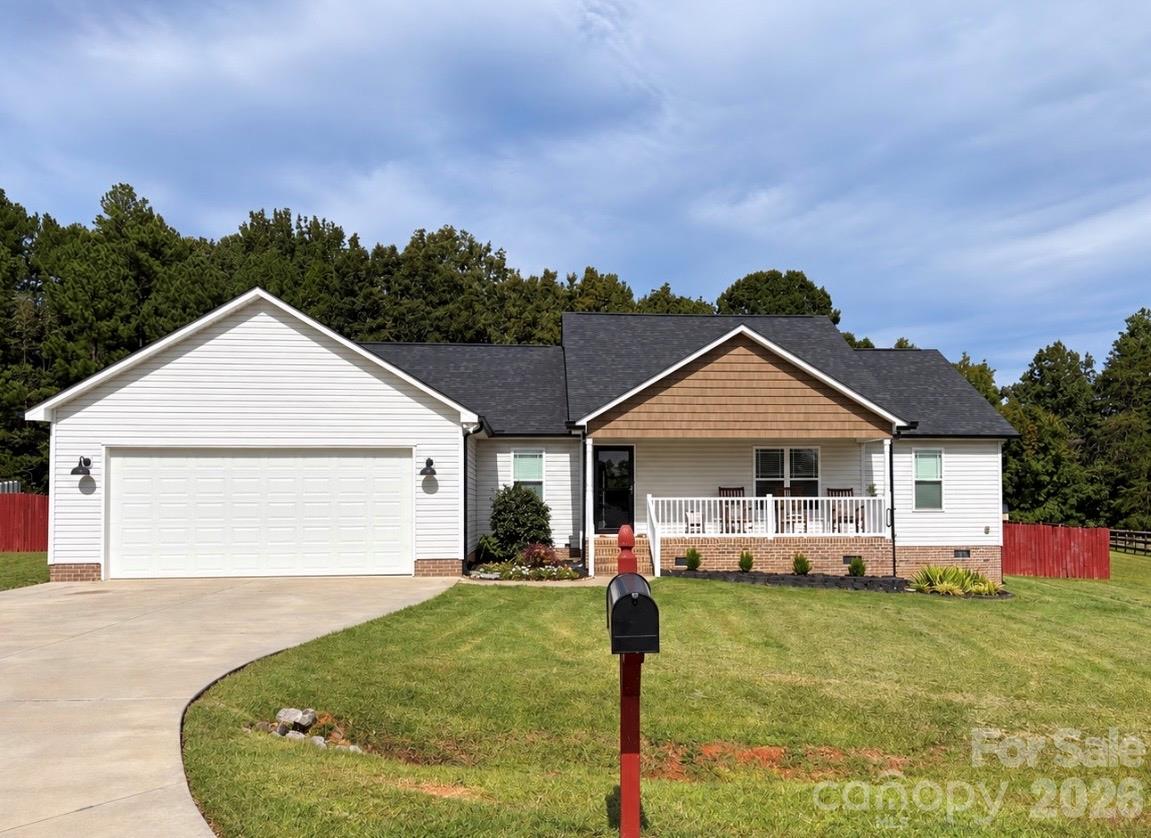 3038 Brody Ln, Maiden, NC 28650. property listing photo