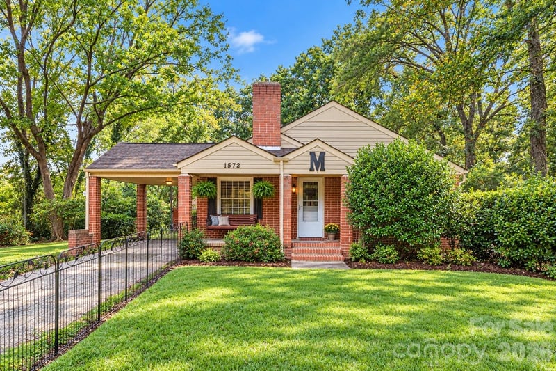 1572 Monument Avenue, Gastonia, NC - 3 beds, 1.5 baths, 1,186 sqft - $175,000