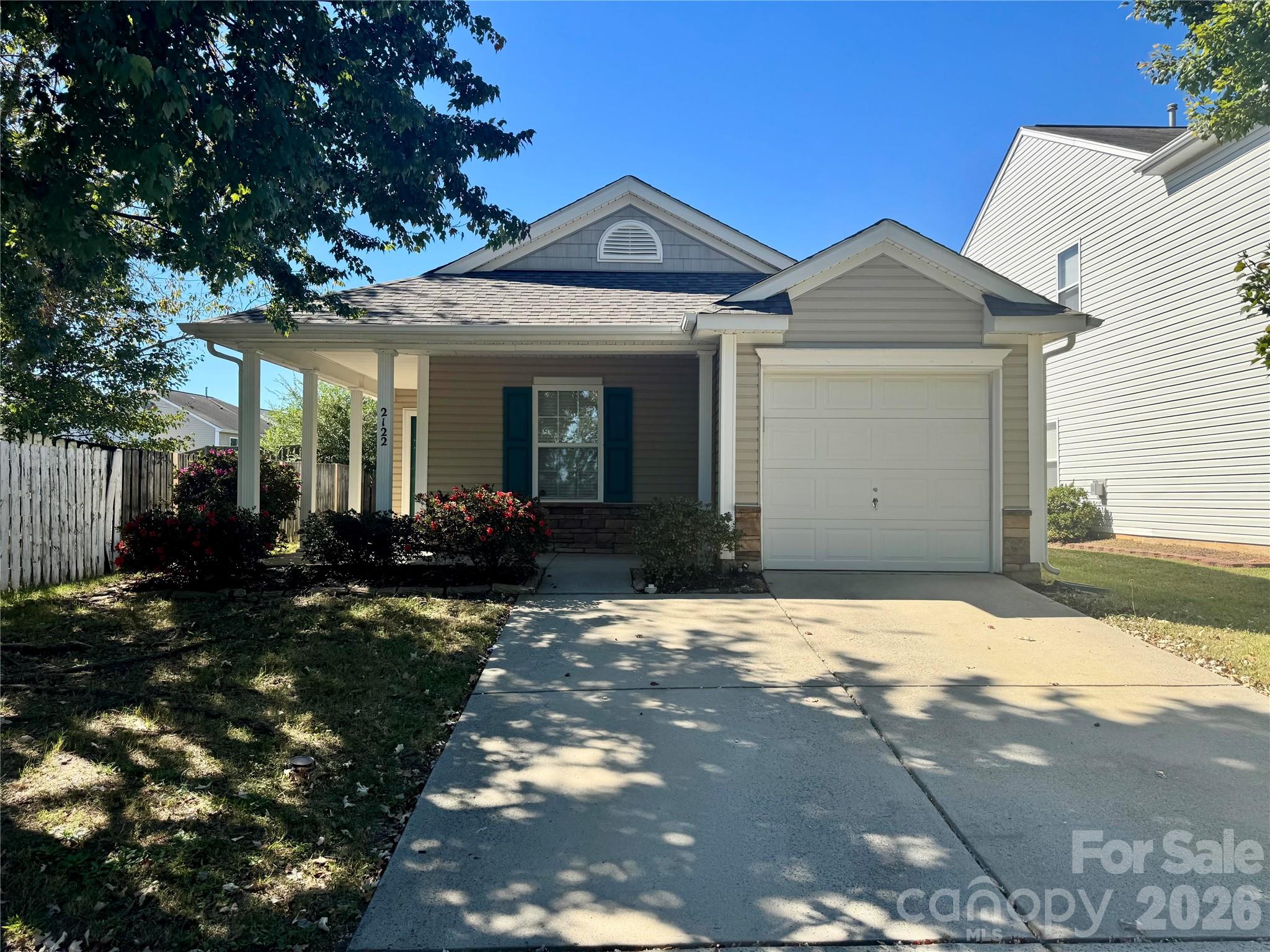 2122 Buckleigh Dr, Charlotte, NC 28215. property listing photo