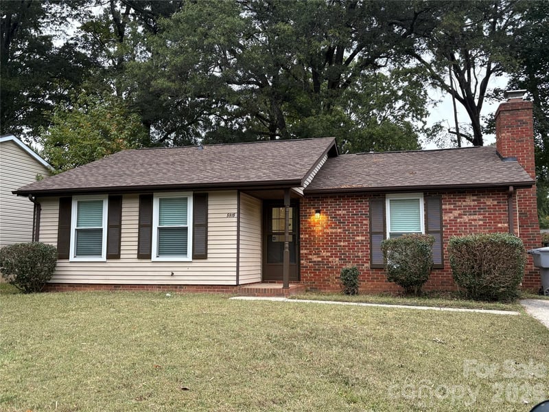 5915 Sunset Chase Lane, Charlotte, NC - 2 beds, 2 baths, 1,027 sqft - $300,000