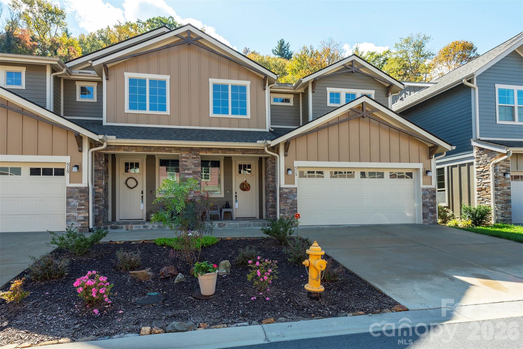 513 Sweet Birch Park Ln, Black Mountain, NC 28711. property listing photo