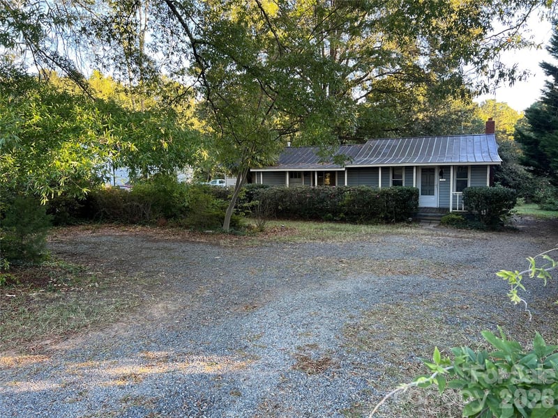 5000 Wilgrove Mint Hill Road, Mint Hill, NC - 2 beds, 1 bath, 940 sqft - $224,000