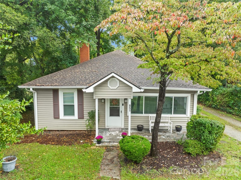 851 Old Charlotte Road, Concord, NC - 3 beds, 2 baths, 1,344 sqft - $300,000