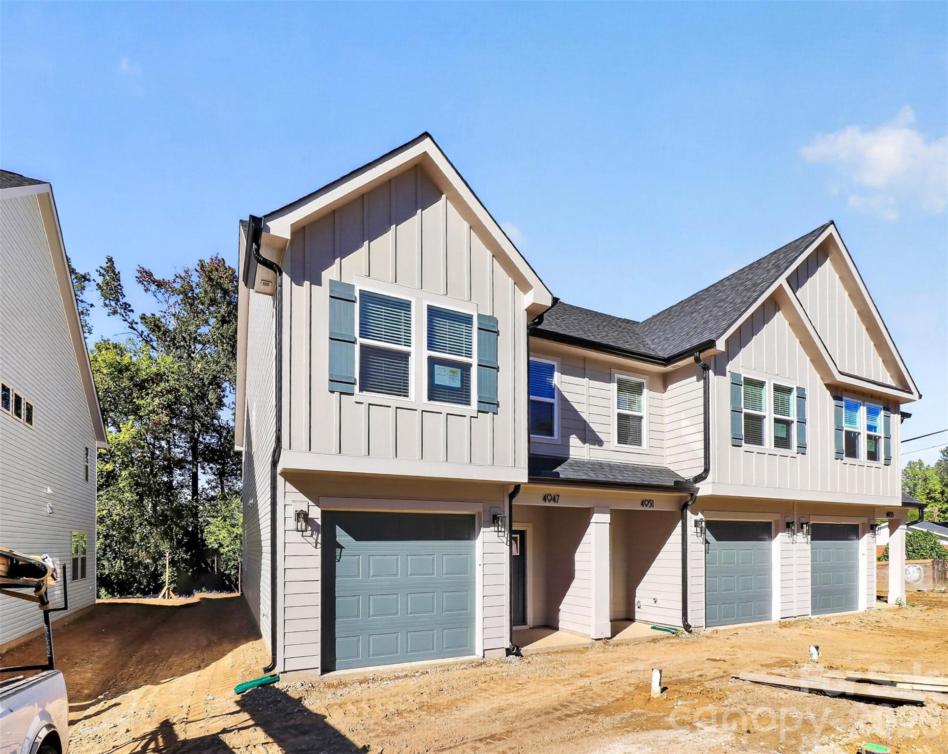 4947 Curtiswood Dr, Charlotte, NC 28213. property listing photo