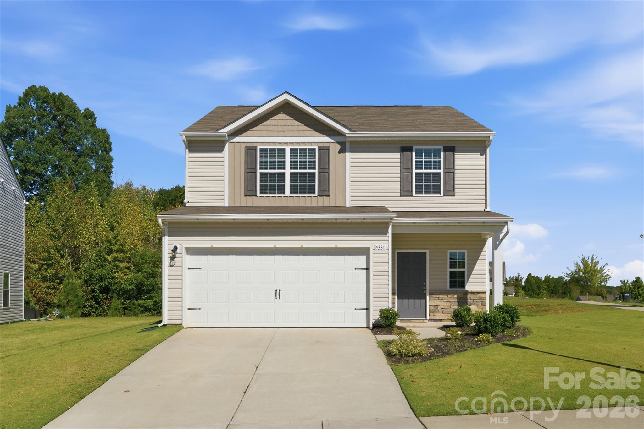 5335 Upton Pl, Charlotte, NC 28215. property listing photo