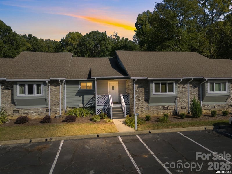 1805 Wellington Hills Circle, Salisbury, NC - 2 beds, 2 baths, 1,400 sqft - $217,000