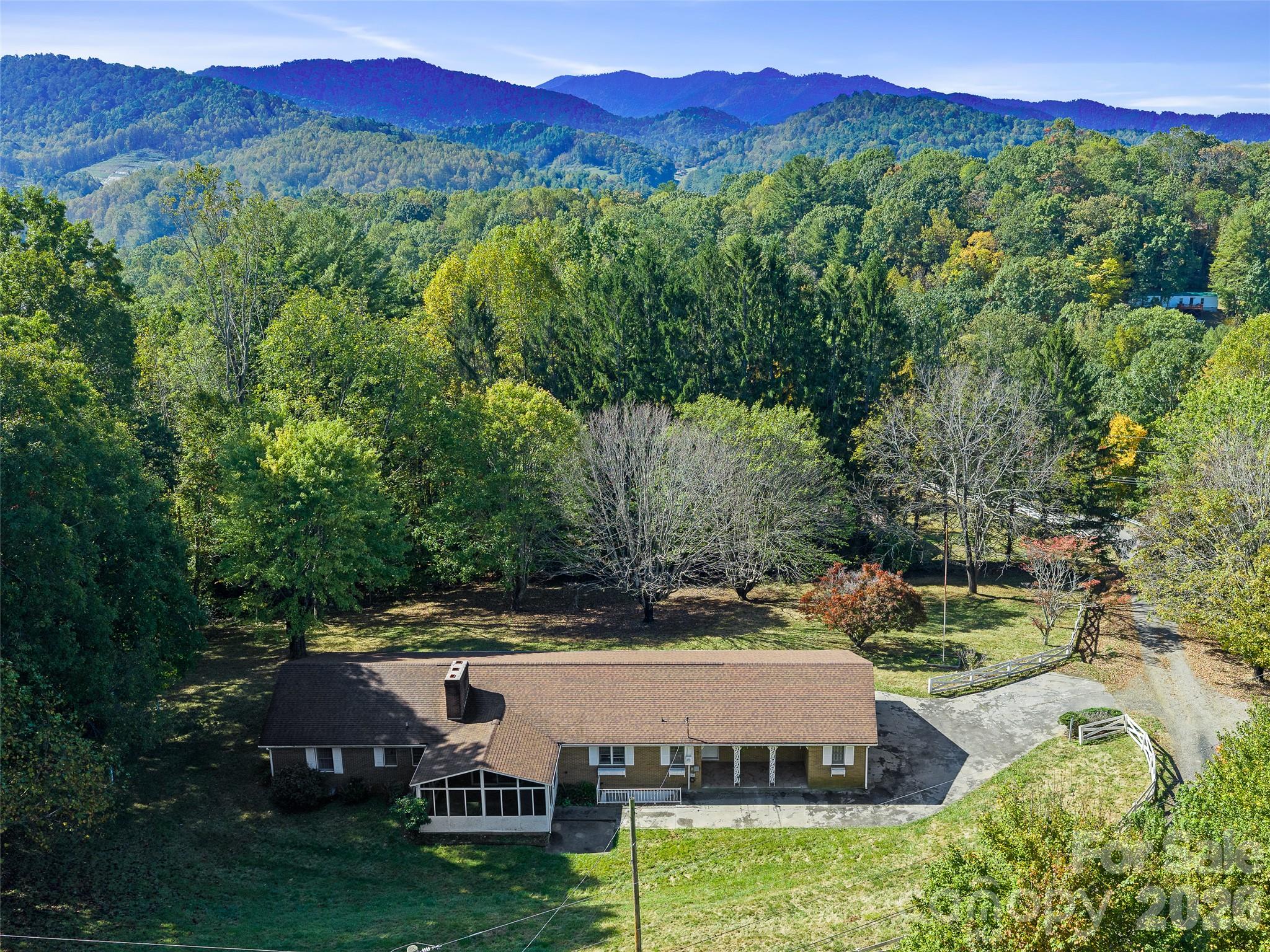 198 Roland Hill Rd, Burnsville, NC 28714. property listing photo