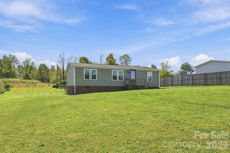 48344 Hwy 731 Highway, Norwood, NC - 3 beds, 2 baths, 930 sqft - $190,000