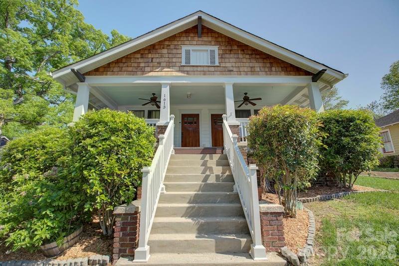 1613 S Mint Street, Charlotte, NC - 4 beds, 3 baths, 1,478 sqft - $1,099,000