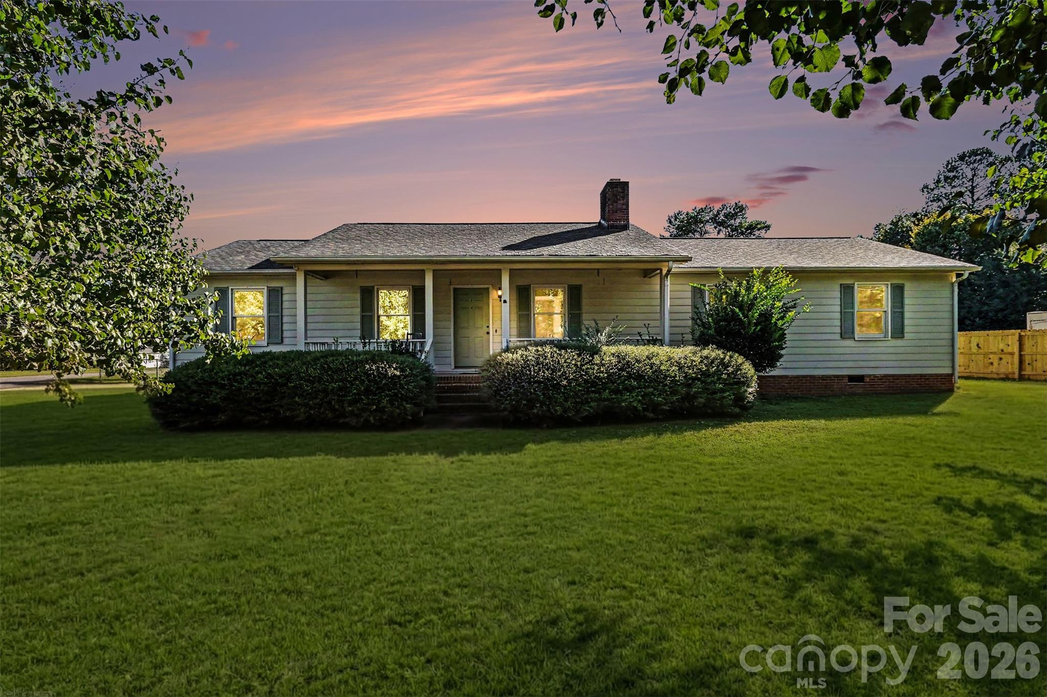 102 Roxie Ln, Belmont, NC 28012. property listing photo