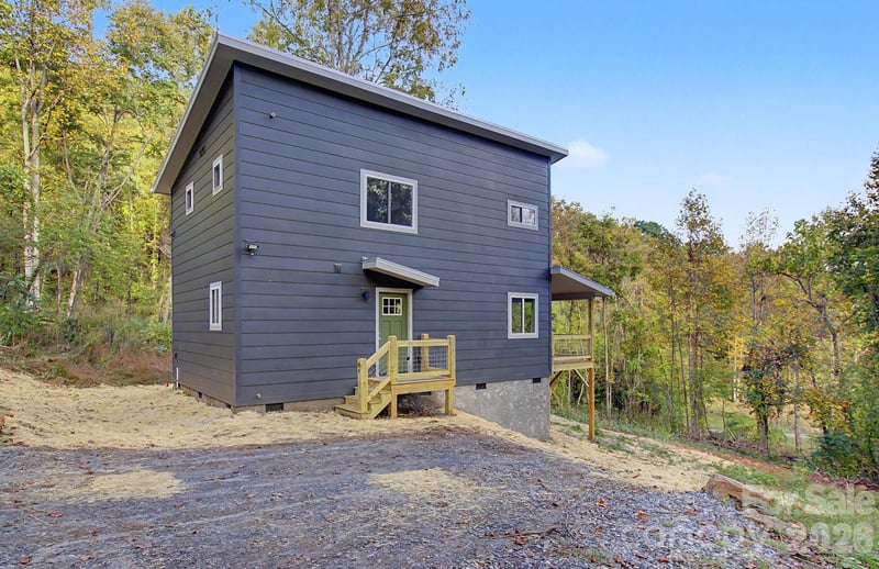 84 Skip Stone Road, Asheville, NC - 3 beds, 2.5 baths, 1,300 sqft - $469,500