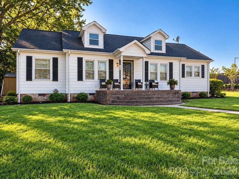 114 S White Street, Marshville, NC - 3 beds, 1 bath, 1,416 sqft - $185,000