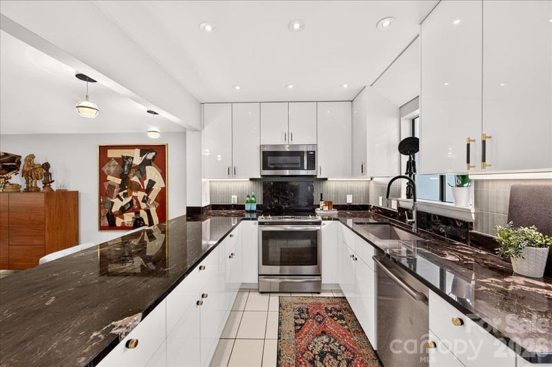 3762 Winding Creek Lane, Charlotte, NC - 4 beds, 3.5 baths, 2,025 sqft - $415,000