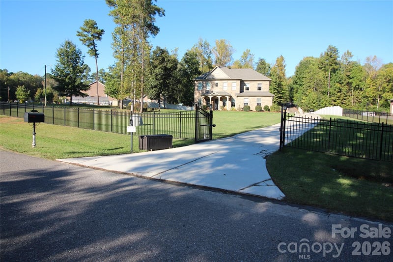 145 Bay Shore Drive, Belmont, NC - 4 beds, 3 baths, 3,576 sqft - $879,900