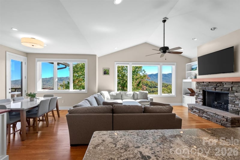 351 Chapel Road, Black Mountain, NC - 4 beds, 3.5 baths, 3,134 sqft - $1,300,000