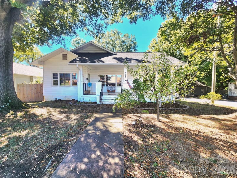 317 Kerr Street NW, Concord, NC - 3 beds, 2 baths, 1,850 sqft - $290,000