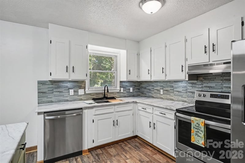 3917 Lake Road, Charlotte, NC - 3 beds, 2 baths, 1,587 sqft - $305,000