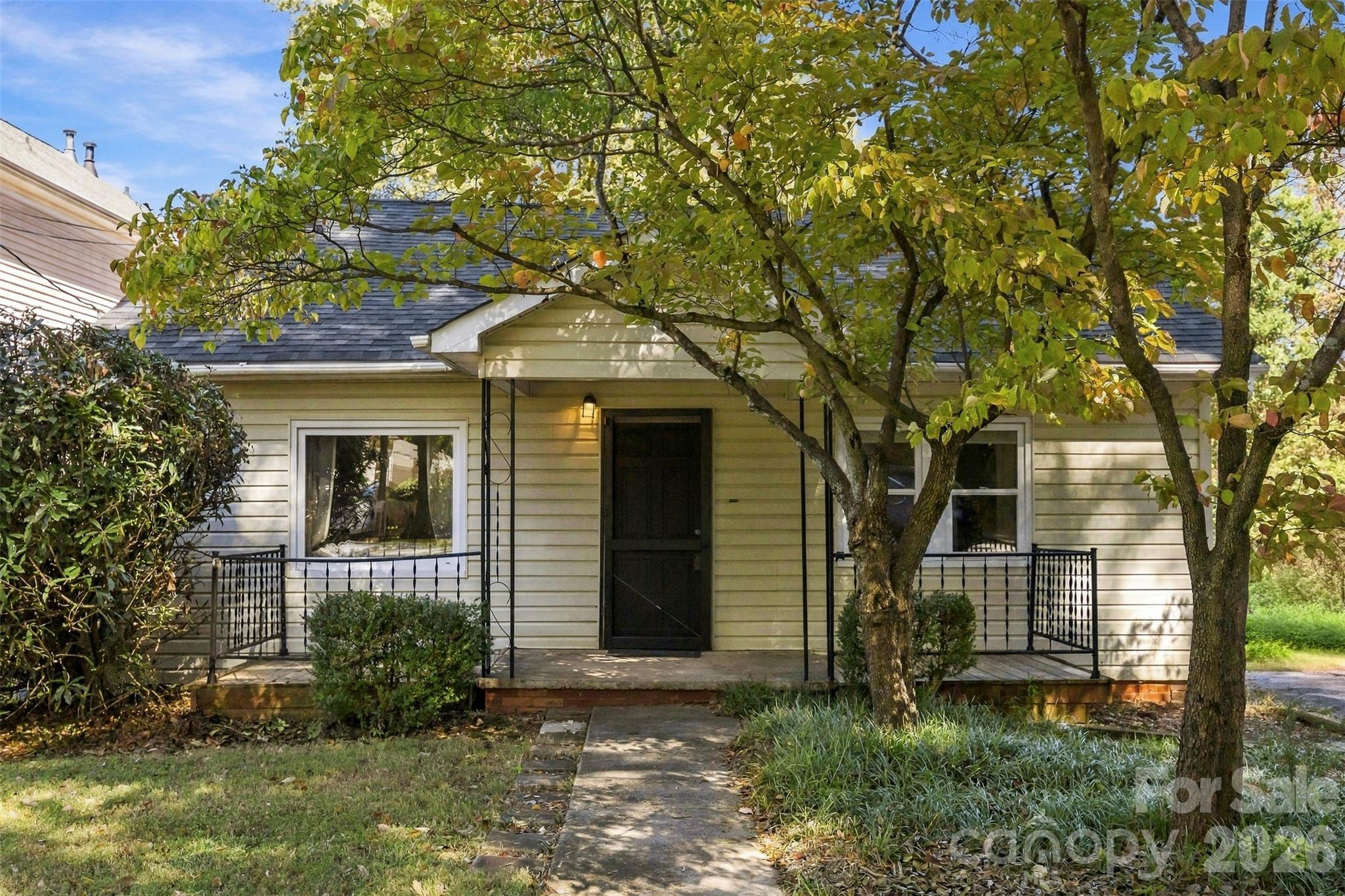 220 Armour St, Davidson, NC 28036. property listing photo