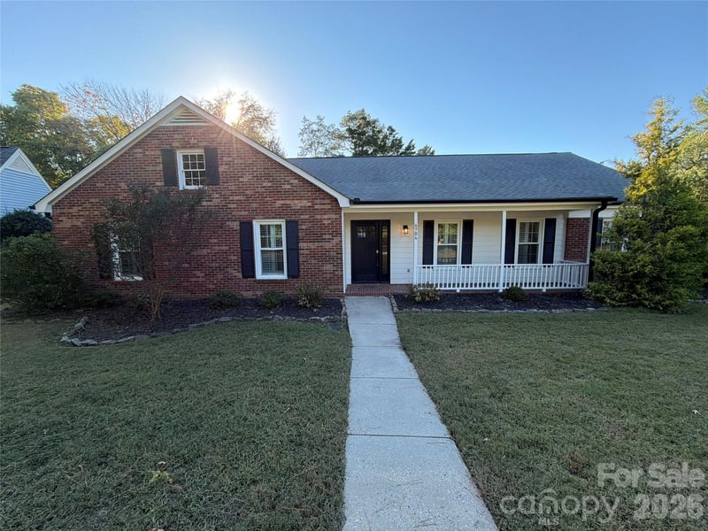 4704 Benridge Lane, Charlotte, NC - 4 beds, 2 baths, 2,194 sqft - $625,000