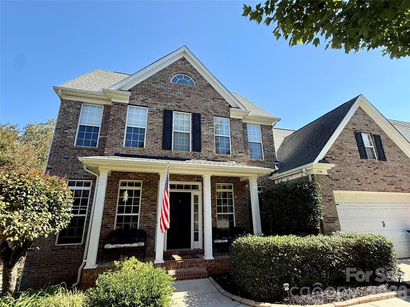 3150 Hadden Hall Boulevard, Fort Mill, SC - 5 beds, 4 baths, 4,003 sqft - $675,000