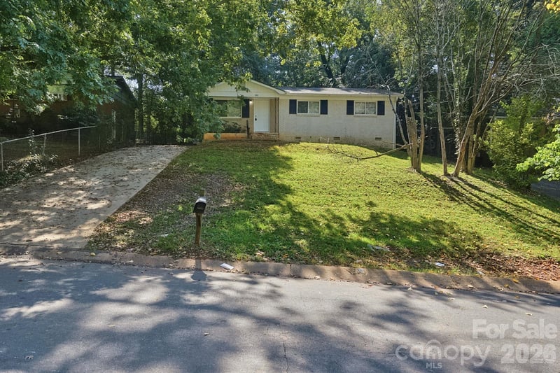 301 Edgegreen Drive, Charlotte, NC - 3 beds, 1 bath, 945 sqft - $229,900