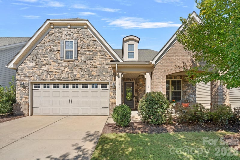 11237 Black Brant Lane, Charlotte, NC - 3 beds, 3 baths, 2,183 sqft - $515,000